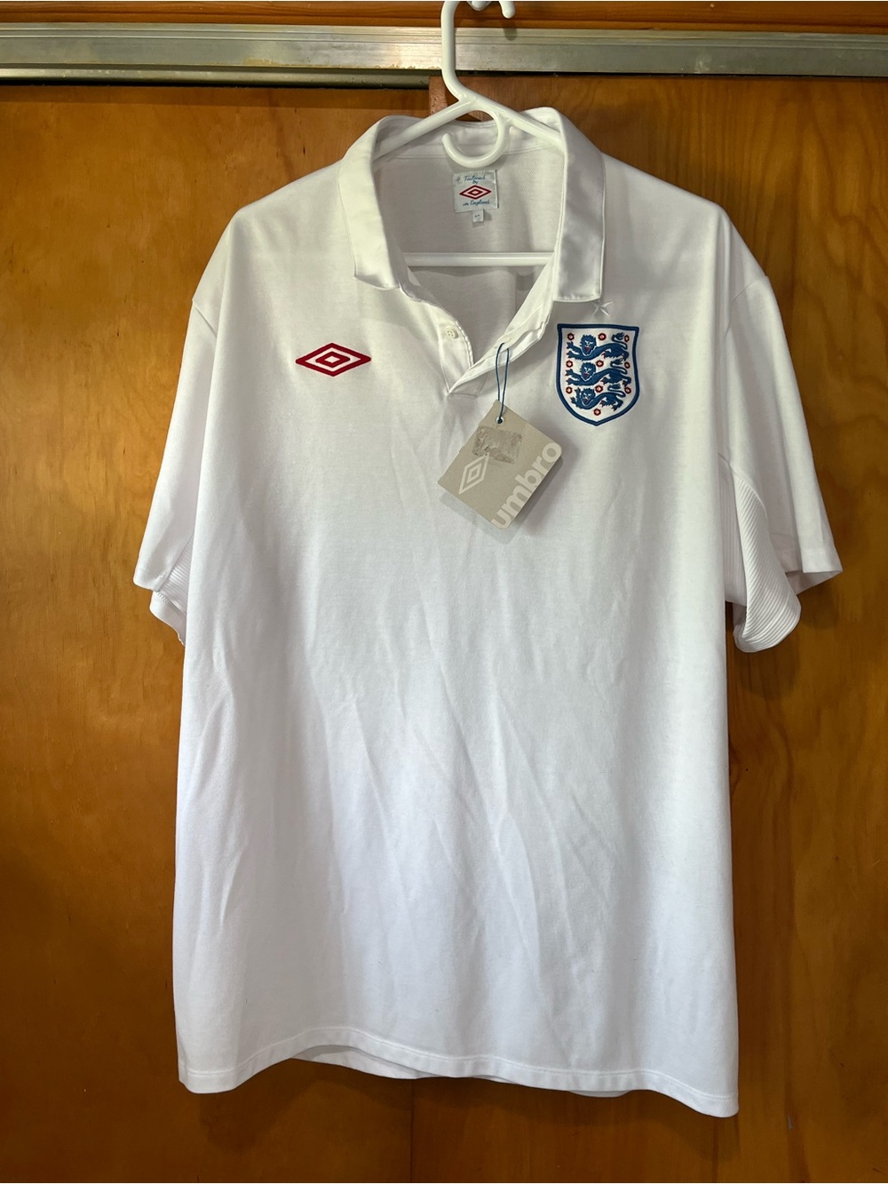 Umbro England Men's White Football Polo (Jersey)